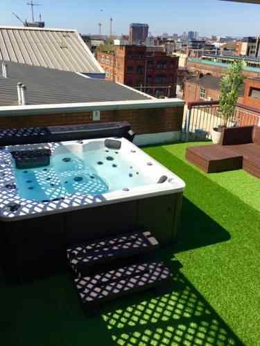 Deansgate Rooftop Hot Tub