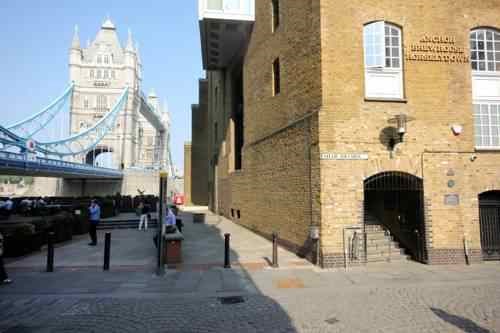 Fantastic Tower Bridge Studio