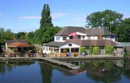 The WatersEdge, Canal Cottages